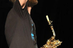 Felicien-Davis-aux-balances-