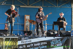 Matiou La Batteuse et les Récolteurs